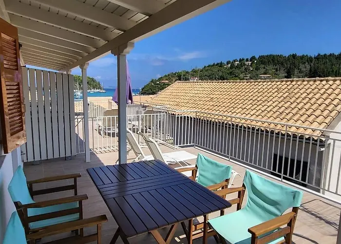 Stamatis With Seaview - Paxos *